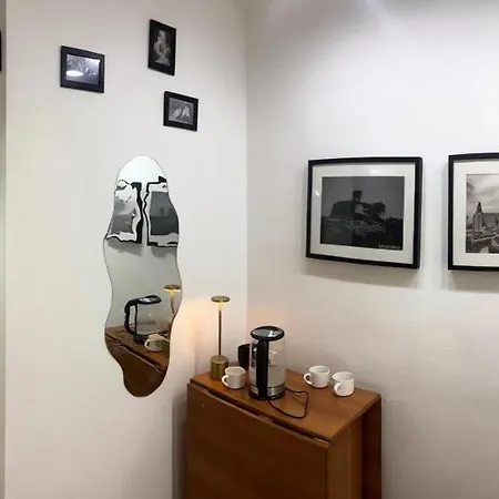 Om Center 公寓 地拉那
